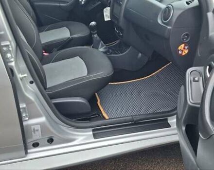 Серый Дачия Duster, объемом двигателя 1.5 л и пробегом 167 тыс. км за 11900 $, фото 70 на Automoto.ua