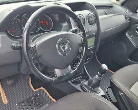 Серый Дачия Duster, объемом двигателя 1.5 л и пробегом 167 тыс. км за 11900 $, фото 100 на Automoto.ua