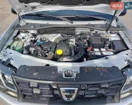Сірий Дачія Duster, об'ємом двигуна 1.5 л та пробігом 140 тис. км за 11700 $, фото 30 на Automoto.ua