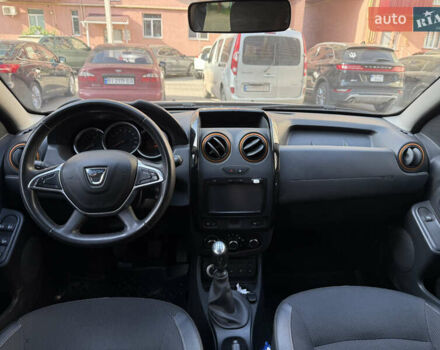 Серый Дачия Duster, объемом двигателя 1.2 л и пробегом 135 тыс. км за 10400 $, фото 9 на Automoto.ua