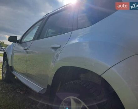 Серый Дачия Duster, объемом двигателя 1.5 л и пробегом 140 тыс. км за 11500 $, фото 5 на Automoto.ua