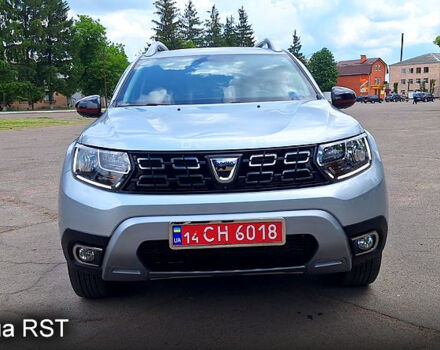 Серый Дачия Duster, объемом двигателя 1.5 л и пробегом 30 тыс. км за 17950 $, фото 1 на Automoto.ua