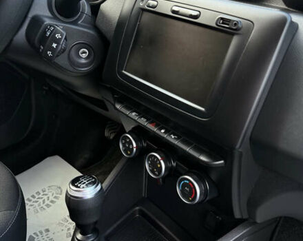 Серый Дачия Duster, объемом двигателя 0 л и пробегом 110 тыс. км за 11750 $, фото 12 на Automoto.ua