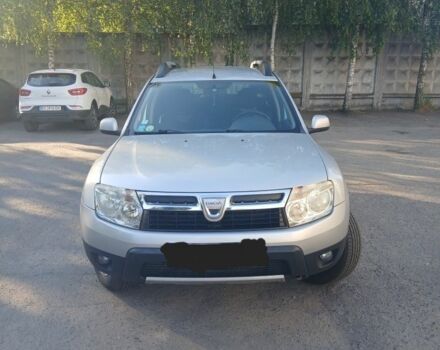 Серый Дачия Duster, объемом двигателя 1.5 л и пробегом 291 тыс. км за 8026 $, фото 1 на Automoto.ua