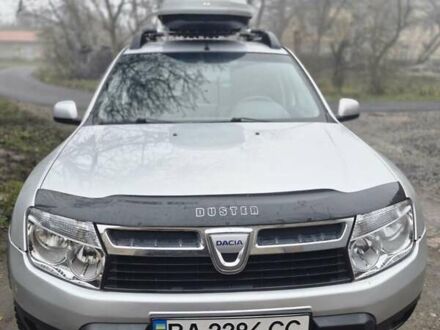 Серый Дачия Duster, объемом двигателя 1.46 л и пробегом 216 тыс. км за 11000 $, фото 1 на Automoto.ua