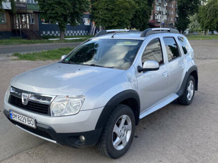 Дачия Duster 2010 в Нежине на Automoto.ua Серый Дачия Duster, объемом двигателя 1.46 л и пробегом 222 тыс. км за 8700 $, фото 1 на Automoto.ua