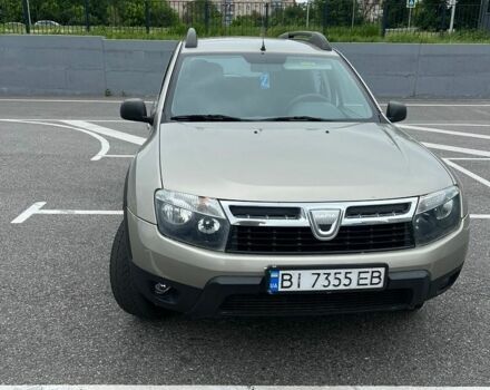 Серый Дачия Duster, объемом двигателя 1.6 л и пробегом 320 тыс. км за 7100 $, фото 1 на Automoto.ua