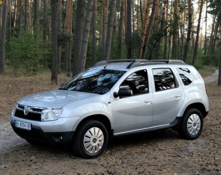 Серый Дачия Duster, объемом двигателя 1.6 л и пробегом 235 тыс. км за 7886 $, фото 1 на Automoto.ua