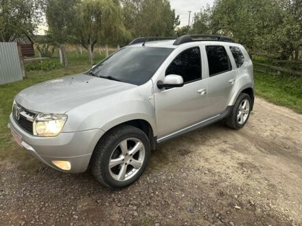 Дачия Duster 2010 в Золочев на Automoto.ua Серый Дачия Duster, объемом двигателя 1.5 л и пробегом 240 тыс. км за 7600 $, фото 1 на Automoto.ua