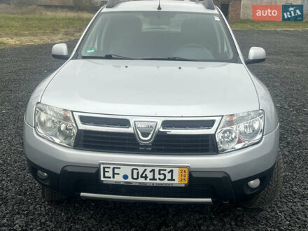 Серый Дачия Duster, объемом двигателя 1.6 л и пробегом 133 тыс. км за 7800 $, фото 1 на Automoto.ua