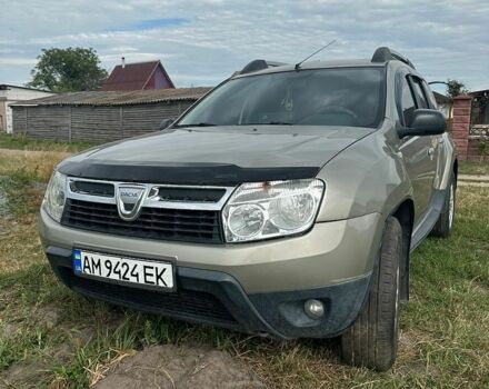 Серый Дачия Duster, объемом двигателя 1.5 л и пробегом 180 тыс. км за 7000 $, фото 1 на Automoto.ua