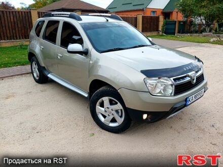 Серый Дачия Duster, объемом двигателя 1.5 л и пробегом 230 тыс. км за 8500 $, фото 1 на Automoto.ua