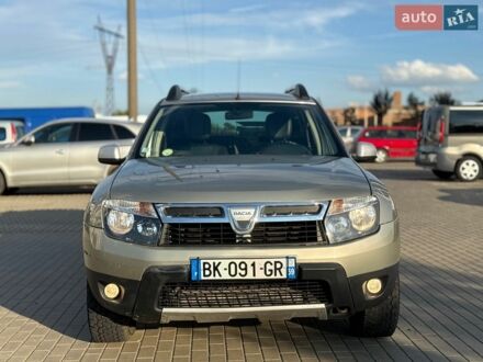 Серый Дачия Duster, объемом двигателя 1.5 л и пробегом 250 тыс. км за 8200 $, фото 1 на Automoto.ua