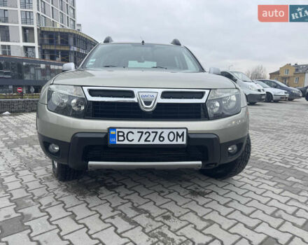 Серый Дачия Duster, объемом двигателя 1.46 л и пробегом 196 тыс. км за 10500 $, фото 1 на Automoto.ua