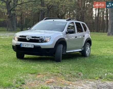 Серый Дачия Duster, объемом двигателя 1.6 л и пробегом 164 тыс. км за 10000 $, фото 1 на Automoto.ua