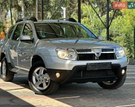 Серый Дачия Duster, объемом двигателя 1.6 л и пробегом 160 тыс. км за 9200 $, фото 1 на Automoto.ua