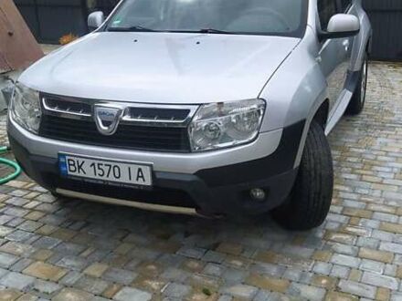 Сірий Дачія Duster, об'ємом двигуна 1.5 л та пробігом 300 тис. км за 8800 $, фото 1 на Automoto.ua