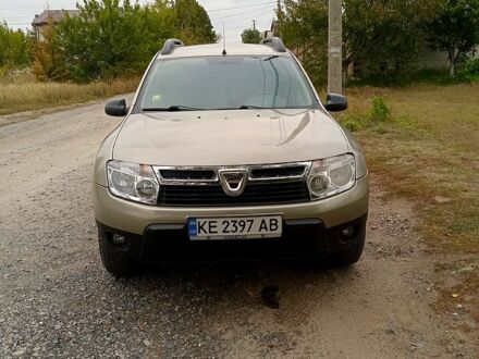 Серый Дачия Duster, объемом двигателя 1.6 л и пробегом 13500 тыс. км за 7800 $, фото 1 на Automoto.ua