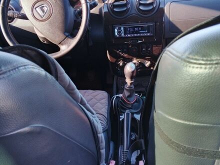 Серый Дачия Duster, объемом двигателя 1.46 л и пробегом 229 тыс. км за 7750 $, фото 1 на Automoto.ua