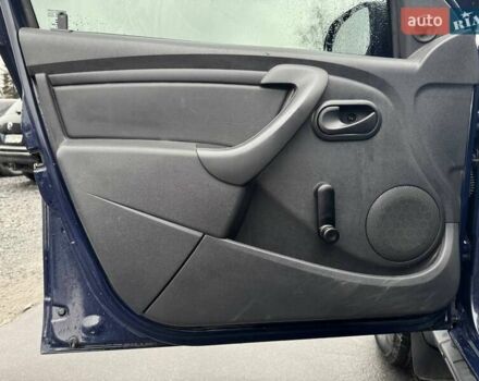 Синій Дачія Duster, об'ємом двигуна 1.6 л та пробігом 230 тис. км за 7500 $, фото 10 на Automoto.ua