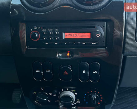 Синій Дачія Duster, об'ємом двигуна 1.5 л та пробігом 256 тис. км за 9500 $, фото 11 на Automoto.ua