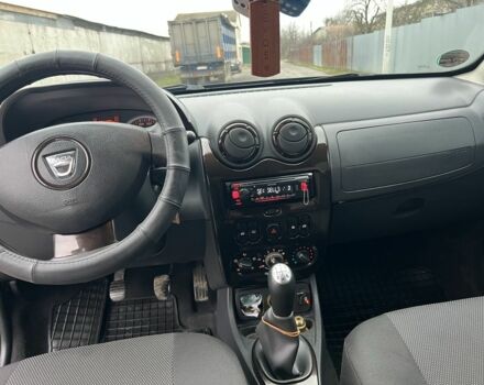 Синий Дачия Duster, объемом двигателя 1.6 л и пробегом 290 тыс. км за 6900 $, фото 4 на Automoto.ua