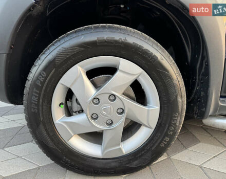 Синий Дачия Duster, объемом двигателя 1.6 л и пробегом 190 тыс. км за 9500 $, фото 32 на Automoto.ua