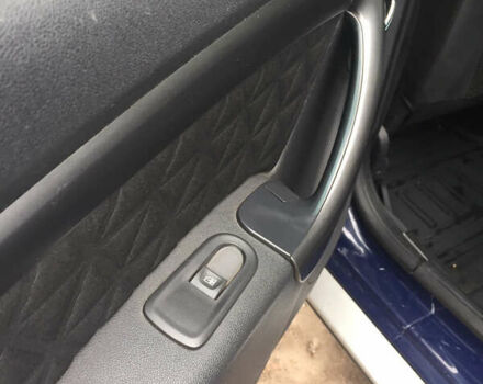 Синий Дачия Duster, объемом двигателя 1.5 л и пробегом 415 тыс. км за 10200 $, фото 6 на Automoto.ua