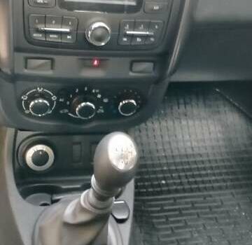Синий Дачия Duster, объемом двигателя 1.5 л и пробегом 260 тыс. км за 11200 $, фото 8 на Automoto.ua