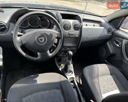 Синий Дачия Duster, объемом двигателя 1.6 л и пробегом 237 тыс. км за 9500 $, фото 5 на Automoto.ua