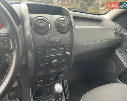 Синий Дачия Duster, объемом двигателя 1.2 л и пробегом 164 тыс. км за 9850 $, фото 4 на Automoto.ua