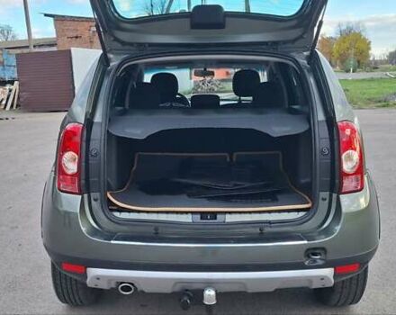 Дачия Duster 2013 в Новоархангельске на Automoto.ua Зеленый Дачия Duster, объемом двигателя 1.5 л и пробегом 198 тыс. км за 10500 $, фото 17 на Automoto.ua