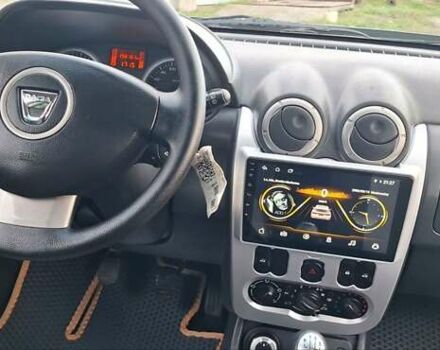 Дачия Duster 2013 в Новоархангельске на Automoto.ua Зеленый Дачия Duster, объемом двигателя 1.5 л и пробегом 198 тыс. км за 10500 $, фото 16 на Automoto.ua