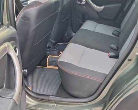Дачия Duster 2013 в Новоархангельске на Automoto.ua Зеленый Дачия Duster, объемом двигателя 1.5 л и пробегом 198 тыс. км за 10500 $, фото 54 на Automoto.ua