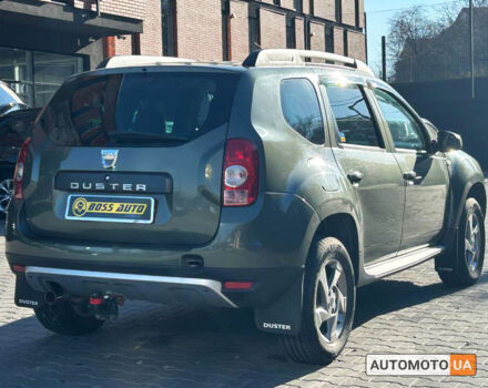 Зеленый Дачия Duster, объемом двигателя 1.6 л и пробегом 170 тыс. км за 10300 $, фото 5 на Automoto.ua