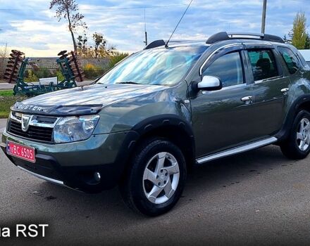 Зеленый Дачия Duster, объемом двигателя 1.5 л и пробегом 198 тыс. км за 10500 $, фото 2 на Automoto.ua