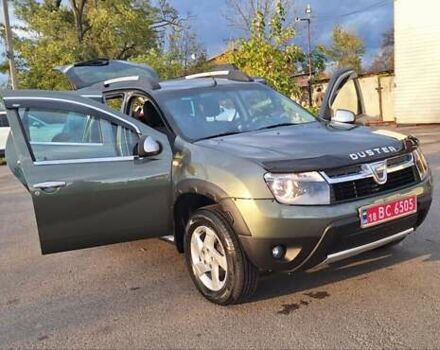 Дачия Duster 2013 в Новоархангельске на Automoto.ua Зеленый Дачия Duster, объемом двигателя 1.5 л и пробегом 198 тыс. км за 10500 $, фото 92 на Automoto.ua