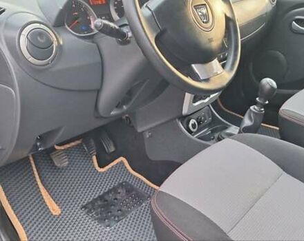 Дачия Duster 2013 в Новоархангельске на Automoto.ua Зеленый Дачия Duster, объемом двигателя 1.5 л и пробегом 198 тыс. км за 10500 $, фото 128 на Automoto.ua