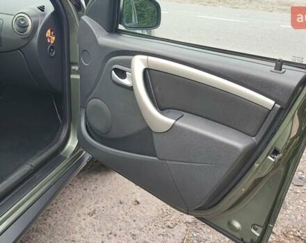 Зелений Дачія Duster, об'ємом двигуна 1.5 л та пробігом 195 тис. км за 9500 $, фото 14 на Automoto.ua