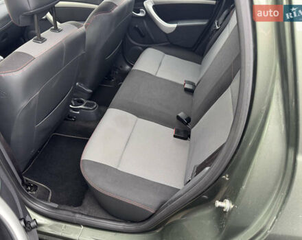 Зелений Дачія Duster, об'ємом двигуна 1.5 л та пробігом 195 тис. км за 10300 $, фото 22 на Automoto.ua