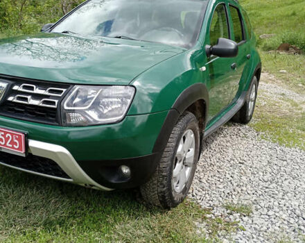 Зеленый Дачия Duster, объемом двигателя 1.5 л и пробегом 194 тыс. км за 8900 $, фото 2 на Automoto.ua