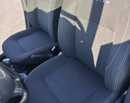 Зелений Дачія Duster, об'ємом двигуна 1.5 л та пробігом 172 тис. км за 10750 $, фото 33 на Automoto.ua