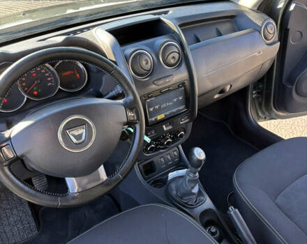 Зелений Дачія Duster, об'ємом двигуна 1.5 л та пробігом 172 тис. км за 10750 $, фото 31 на Automoto.ua