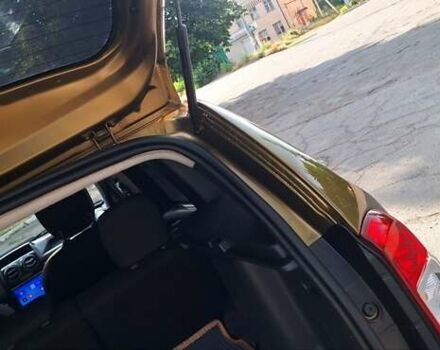 Зеленый Дачия Duster, объемом двигателя 1.5 л и пробегом 161 тыс. км за 12400 $, фото 16 на Automoto.ua