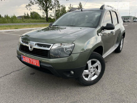 Зеленый Дачия Duster, объемом двигателя 1.6 л и пробегом 214 тыс. км за 8900 $, фото 1 на Automoto.ua