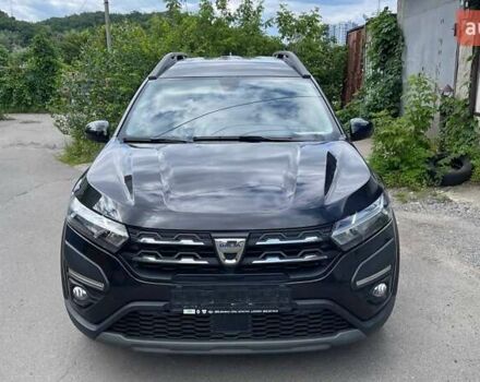 Черный Дачия Jogger, объемом двигателя 1 л и пробегом 184 тыс. км за 10100 $, фото 2 на Automoto.ua