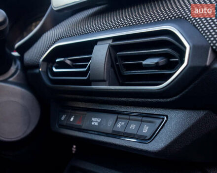 Чорний Дачія Jogger, об'ємом двигуна 1 л та пробігом 184 тис. км за 9700 $, фото 41 на Automoto.ua