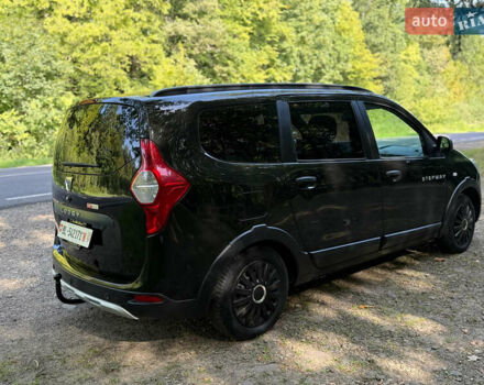 Черный Дачия Lodgy Stepway, объемом двигателя 1.2 л и пробегом 183 тыс. км за 8699 $, фото 55 на Automoto.ua