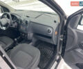 Черный Дачия Lodgy Stepway, объемом двигателя 1.2 л и пробегом 185 тыс. км за 8350 $, фото 24 на Automoto.ua