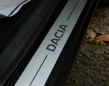 Черный Дачия Lodgy Stepway, объемом двигателя 1.2 л и пробегом 183 тыс. км за 8699 $, фото 30 на Automoto.ua